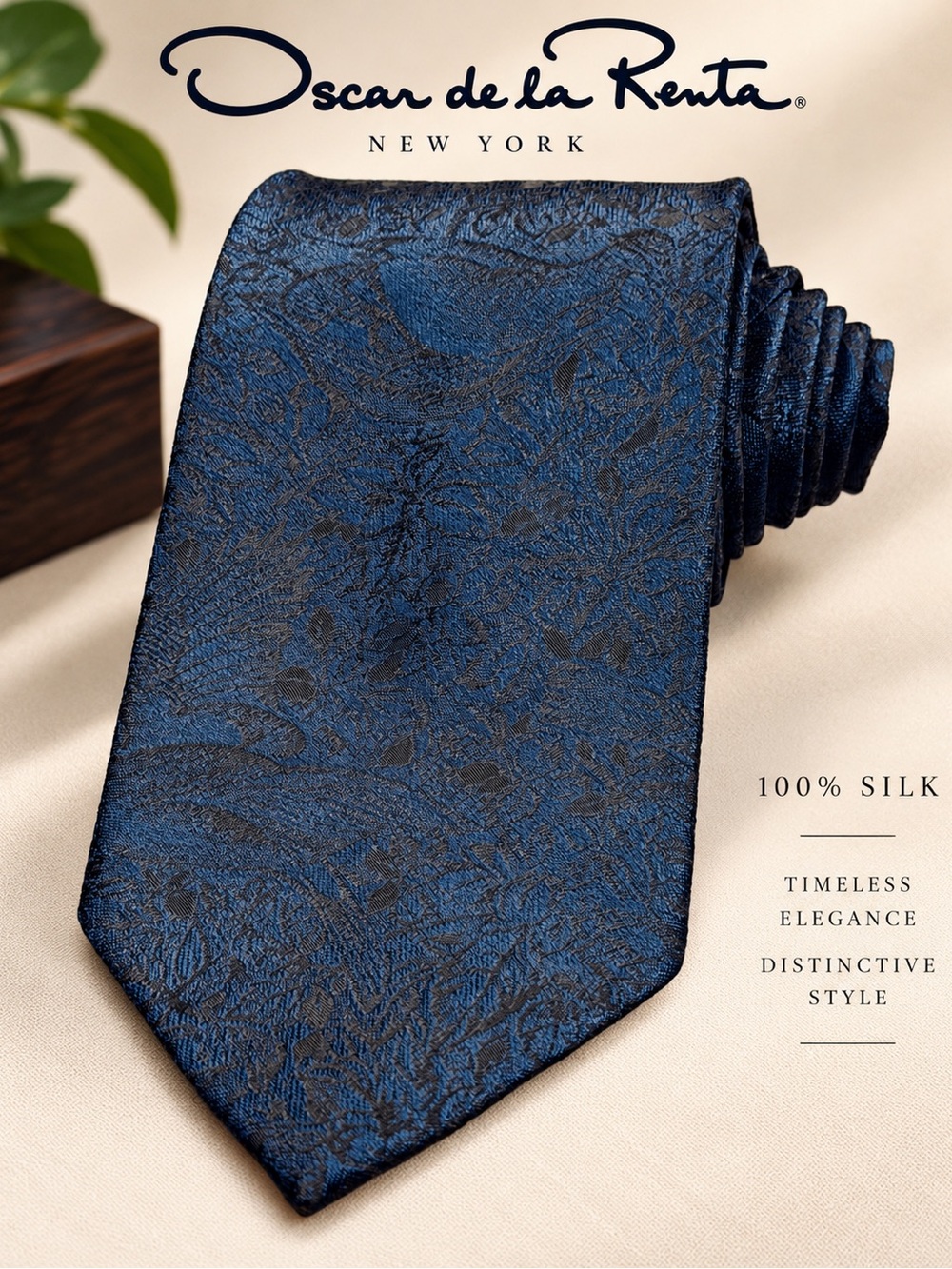 Oscar de la Renta Blue Paisley Silk Tie